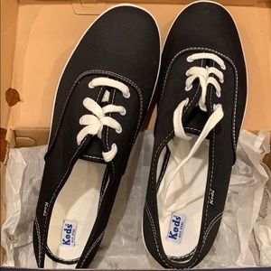 Brand new black canvas oxford Keds